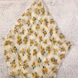 Women’s Sunflower Scarf